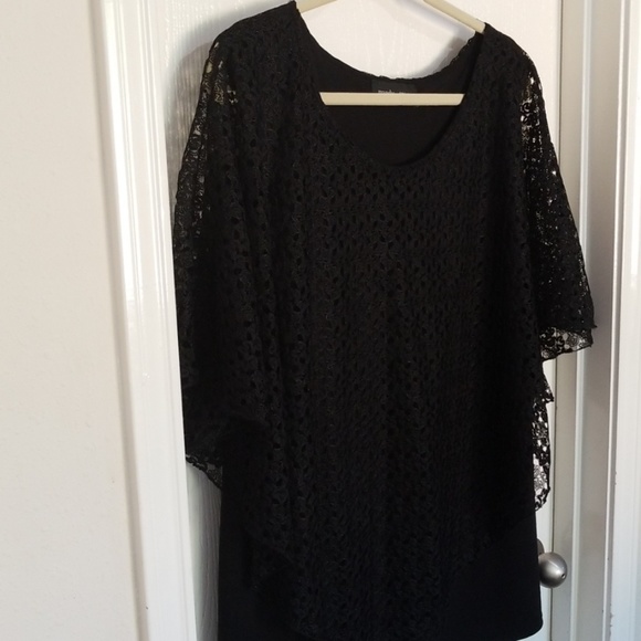 Blouses - Picture 2 of 3